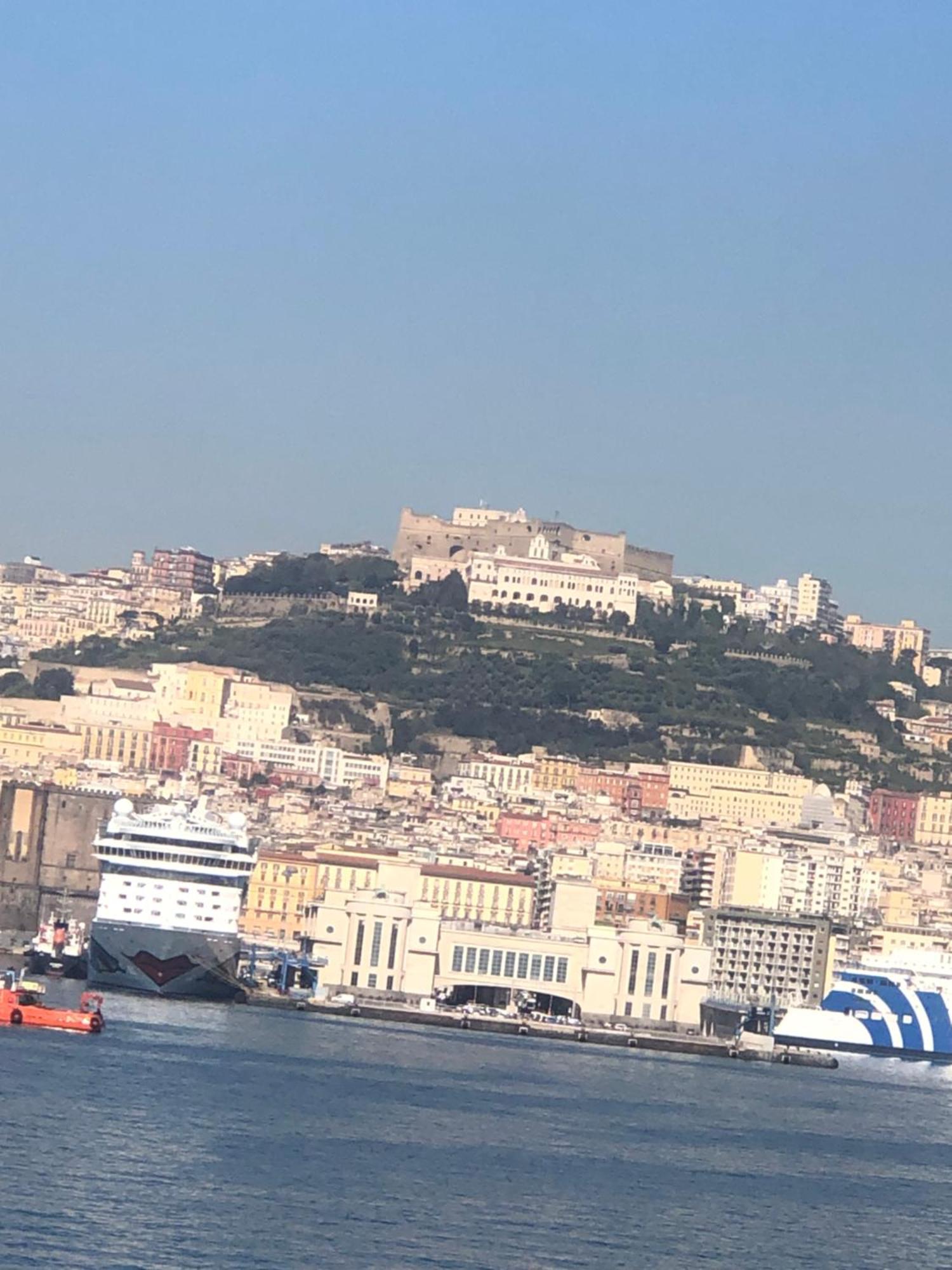 B&B Civico 22 Silvestre Napoli Ngoại thất bức ảnh