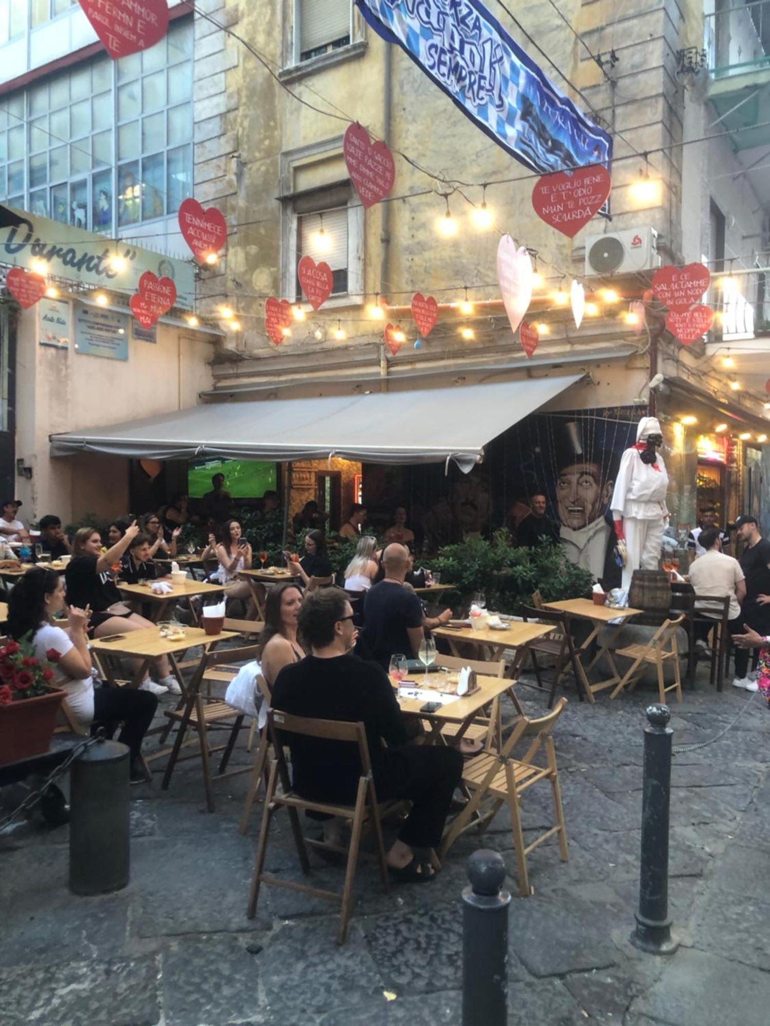 B&B Civico 22 Silvestre Napoli Ngoại thất bức ảnh